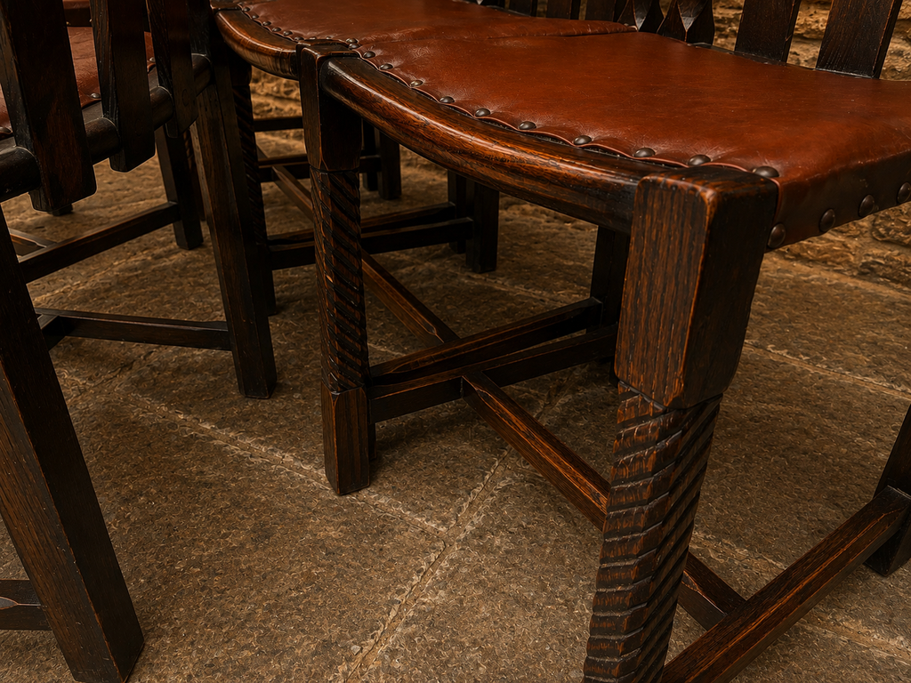 Antique Arts & Crafts Oak Dining Chairs – Set of 6 with Leather Seats & 2 Carvers – c.1890–1910