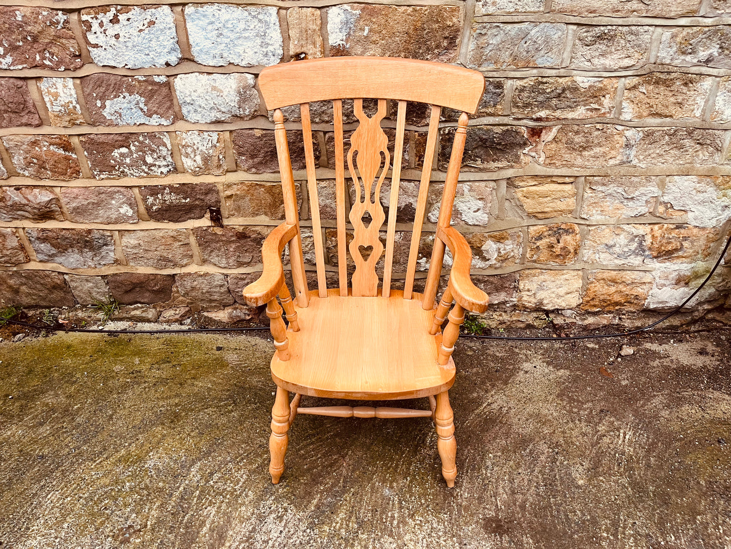 Vintage Solid Wood Windsor Carver Chair – Rustic Farmhouse Accent Seating