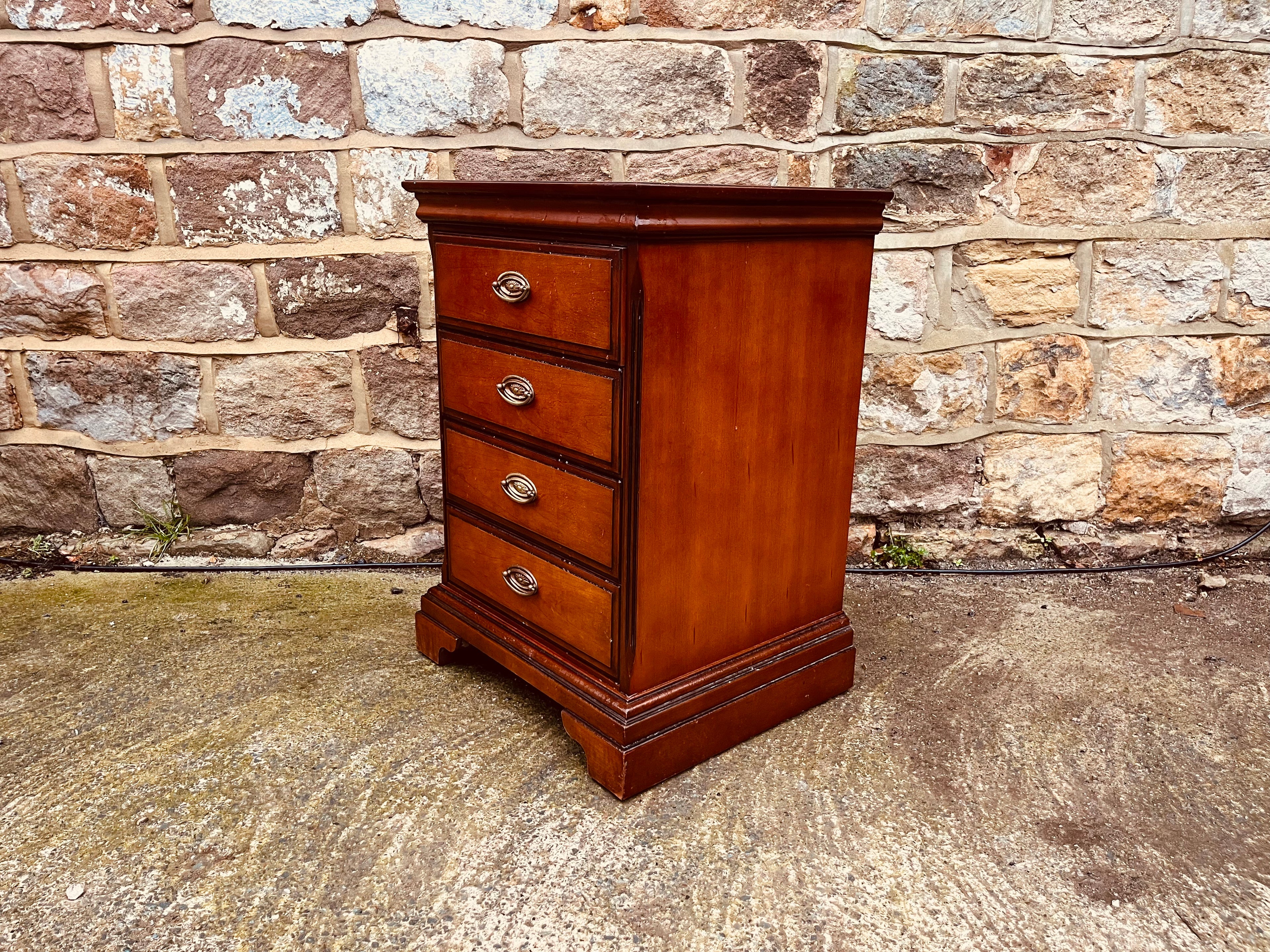 Vintage Solid Wood 4-Drawer Bedside Chest – Rustic Lamp Table Storage