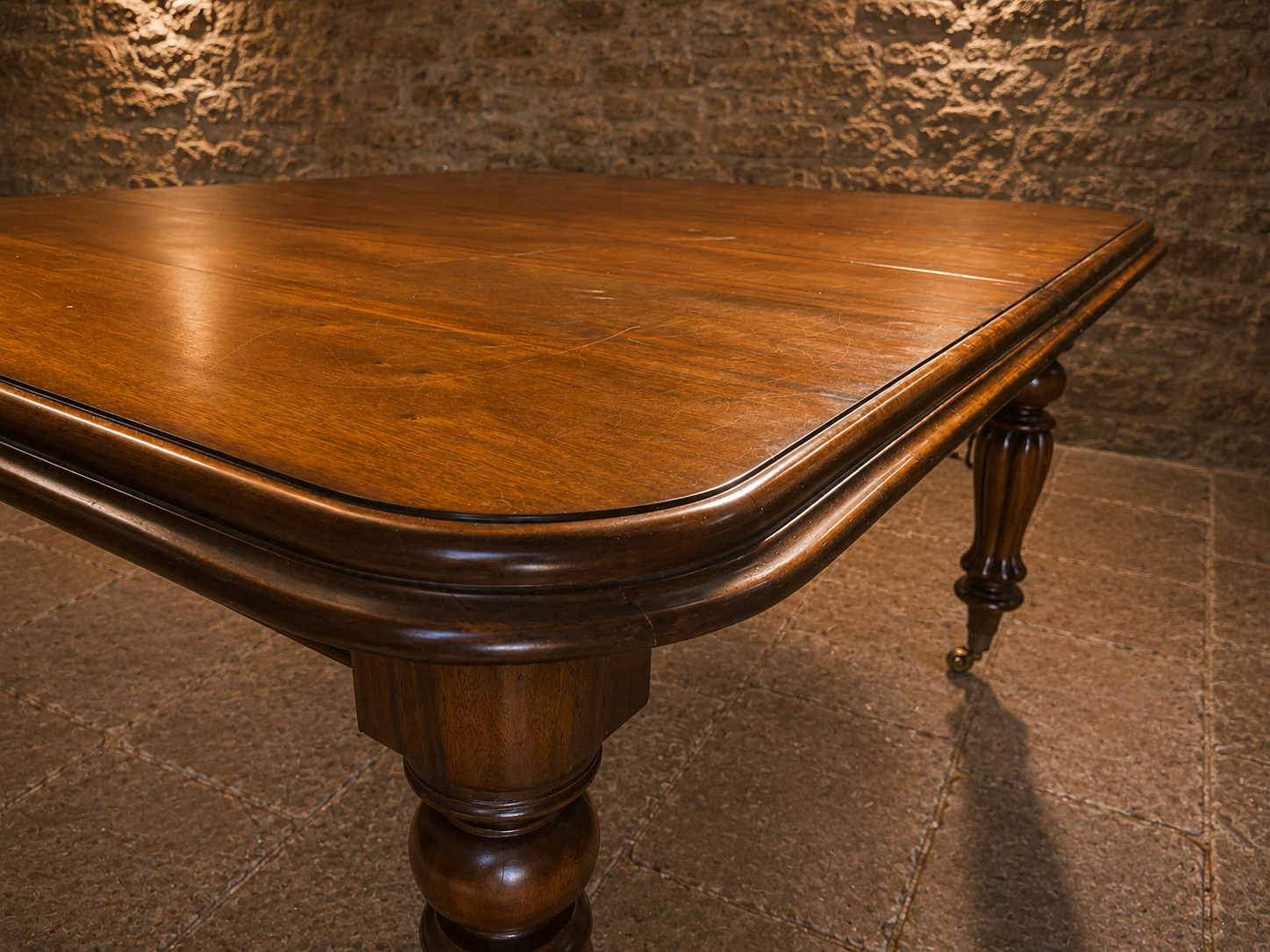 Victorian Walnut Extending Dining Table with Original Castors | Antique 19th Century Dining Table