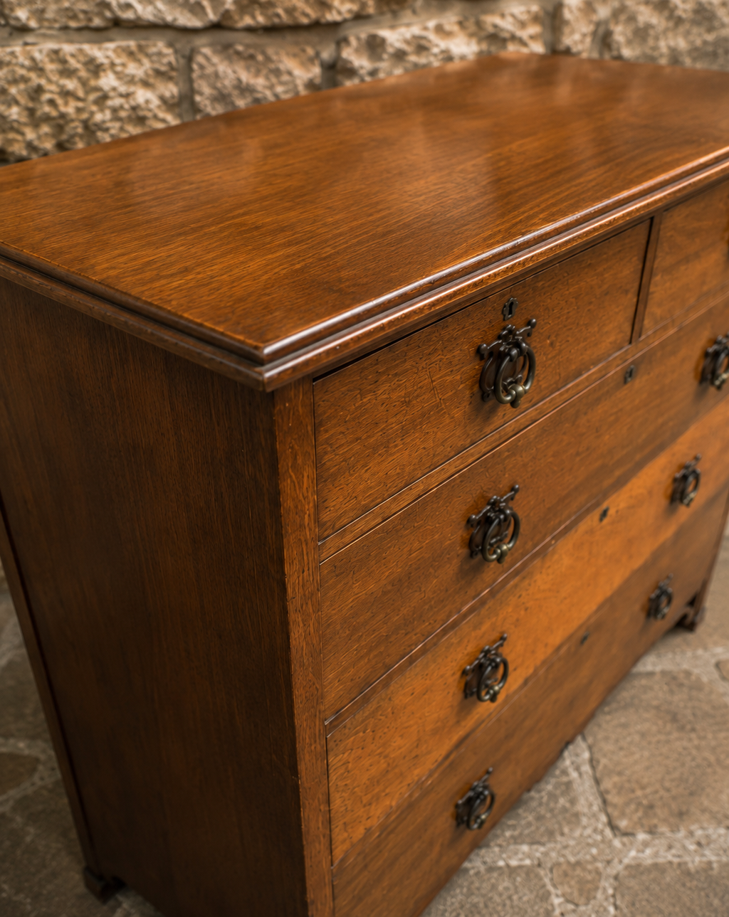 Antique Arts & Crafts Oak Chest of Drawers – c.1890–1910