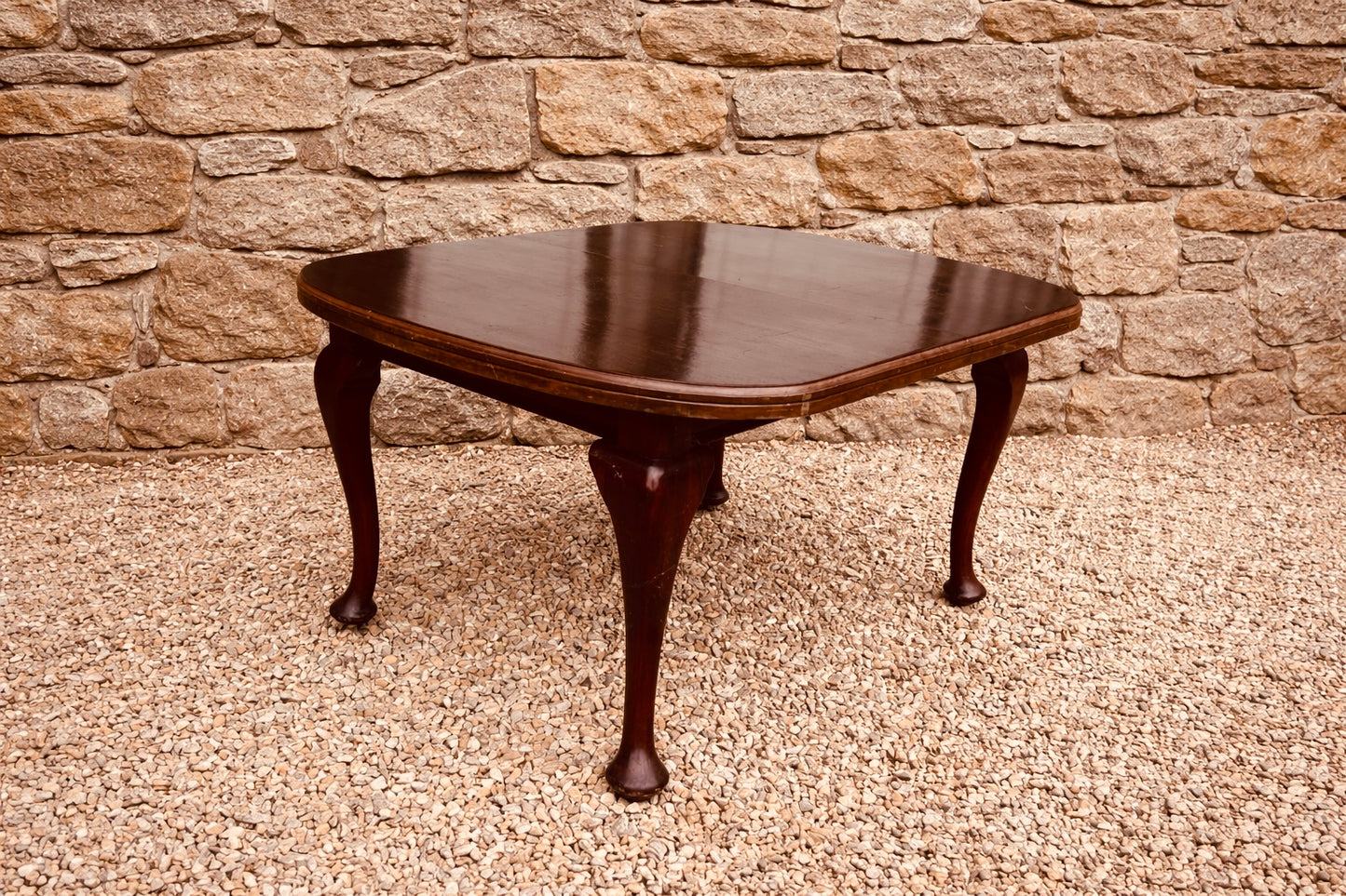 Vintage Mahogany Dining Table – Oval Queen Anne Style