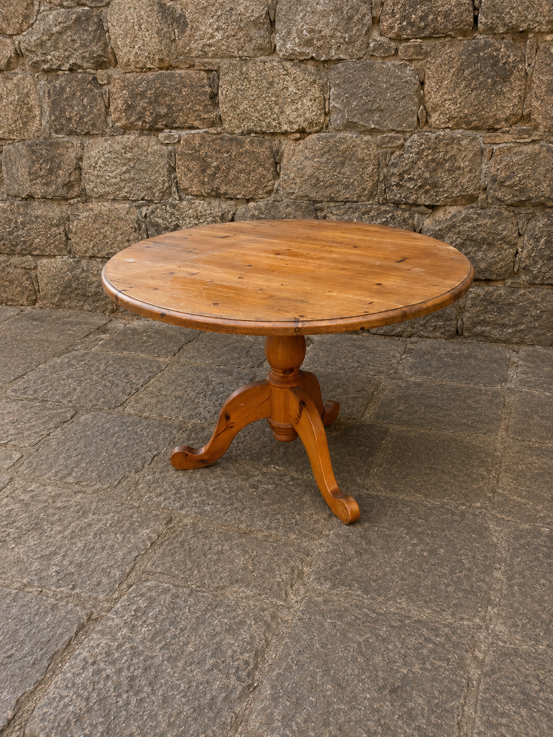 Large Round Pine Pedestal Dining Table