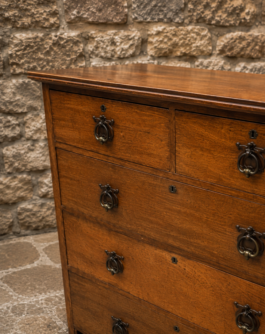 Antique Arts & Crafts Oak Chest of Drawers – c.1890–1910
