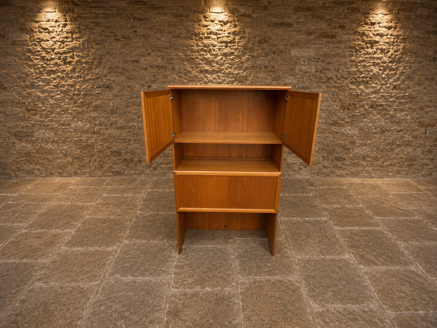 Vintage Mid-Century Modern Teak Cocktail Cabinet Drinks Cabinet c.1970