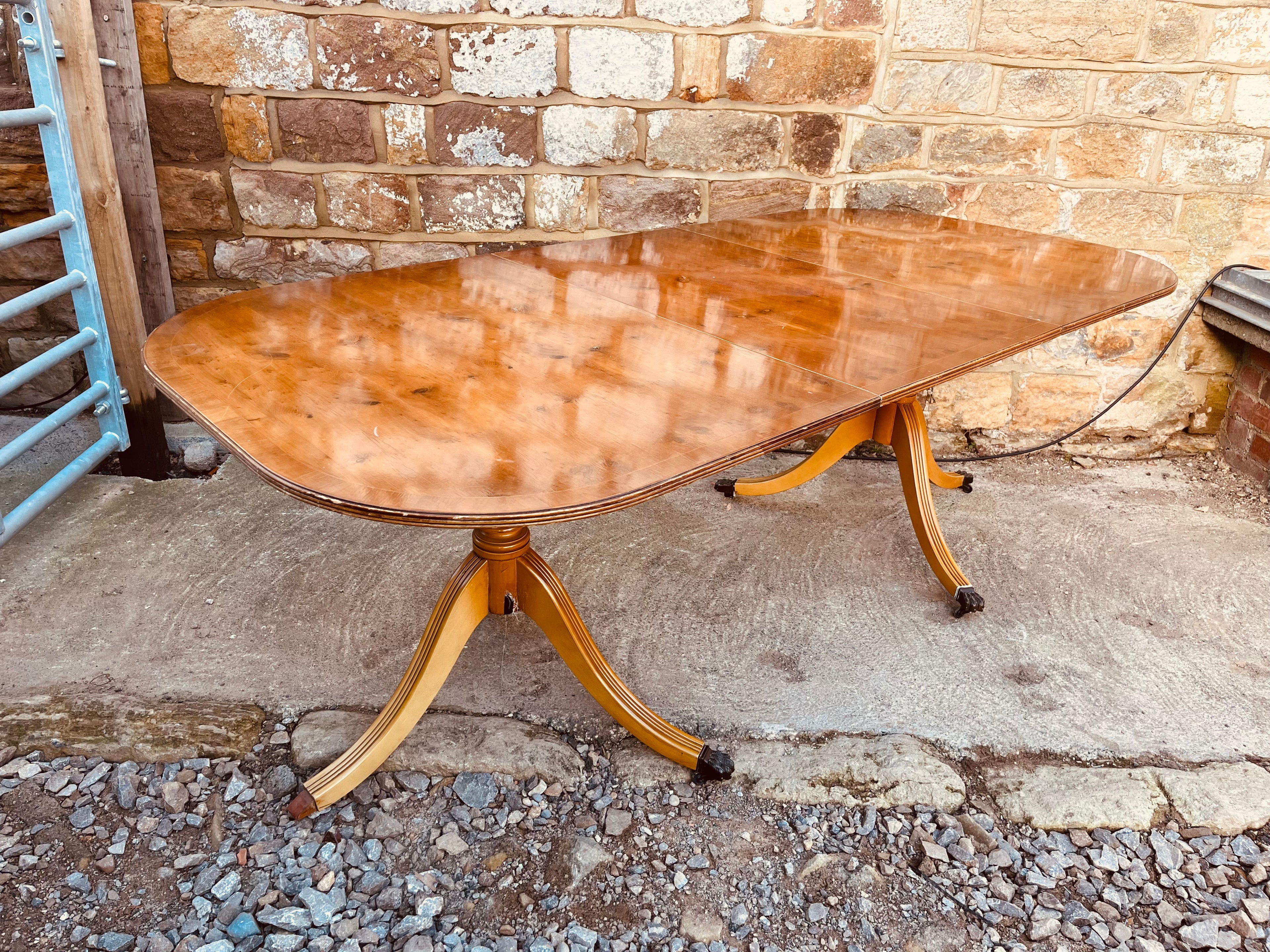 Vintage Twin Pedestal Dining Table – Elegant Mid-Century English Design (Seats 6–8)