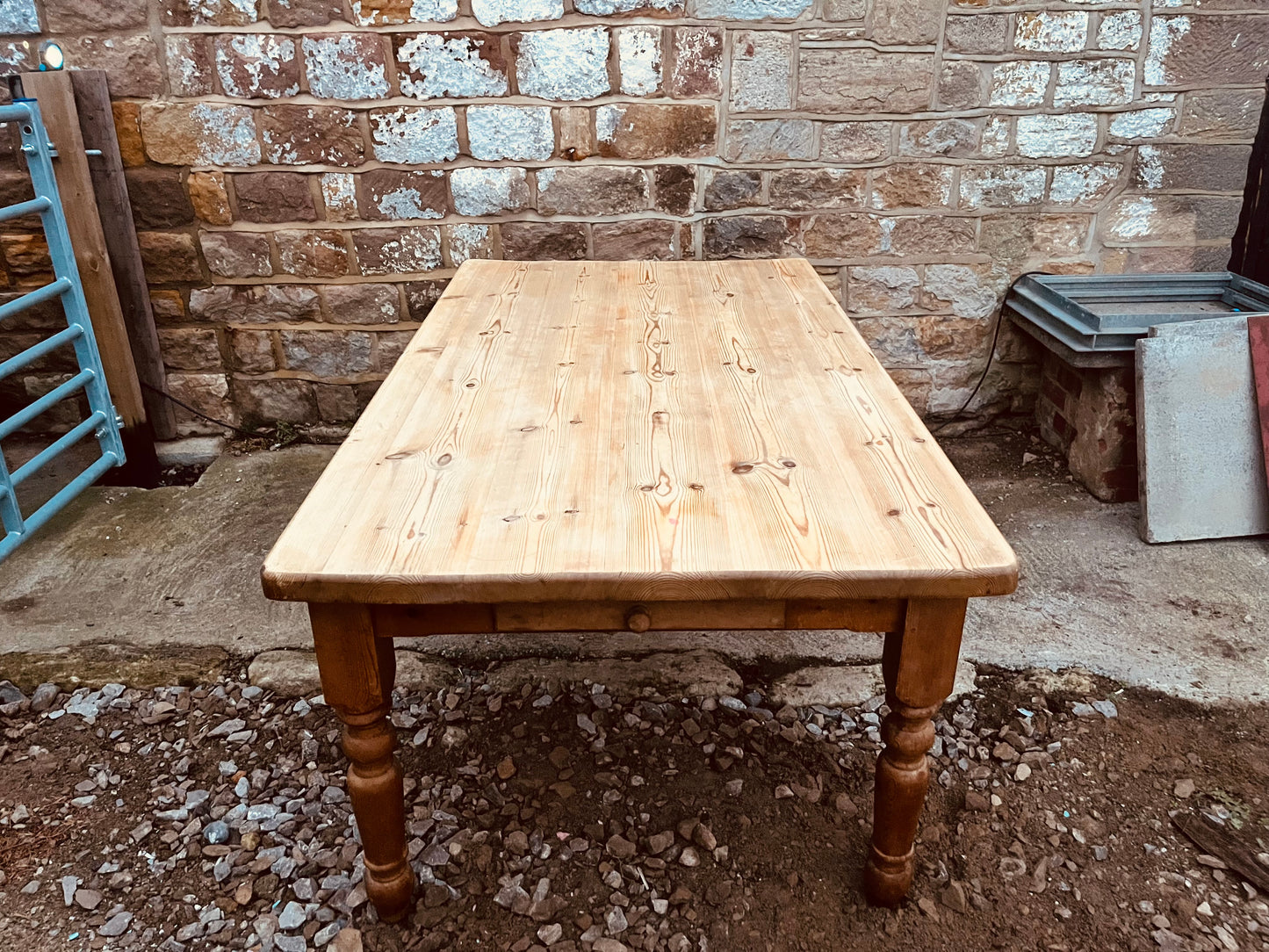 Vintage Farmhouse Dining Table – Scrubbed Pine Top, Turned Legs, Central Drawer
