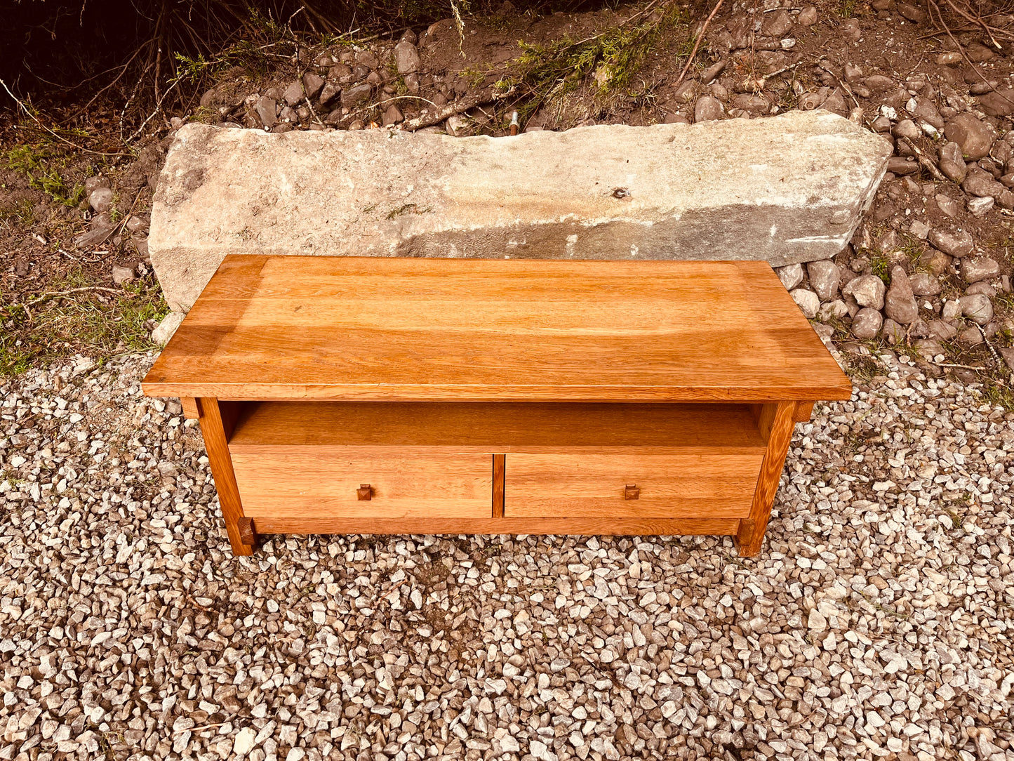 Solid Oak TV Unit / Coffee Table – Rustic Farmhouse Media Console with Storage