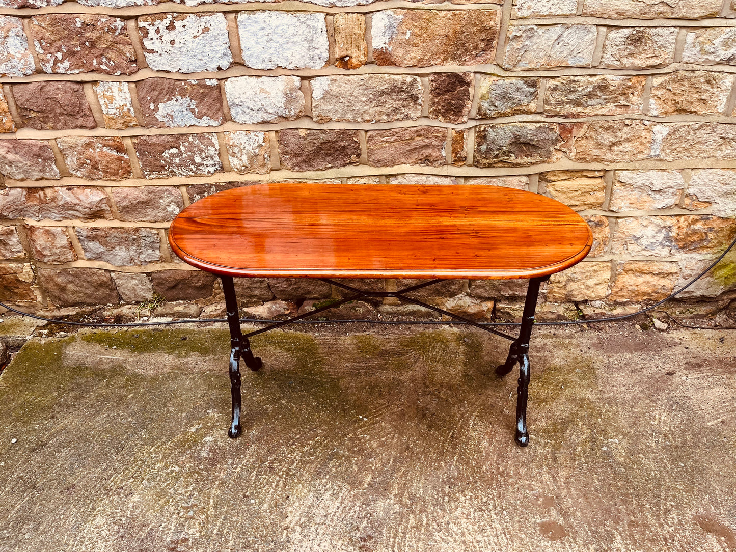 1950s Vintage Oval Occasional Table – English Revival Side Table with Folding Metal Base