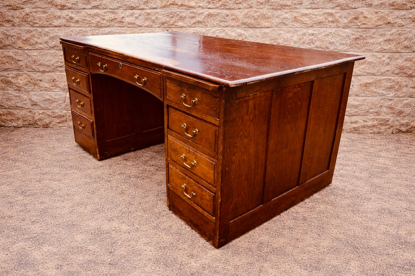 Antique Oak Pedestal Desk with 9 Drawers, Early 20th Century