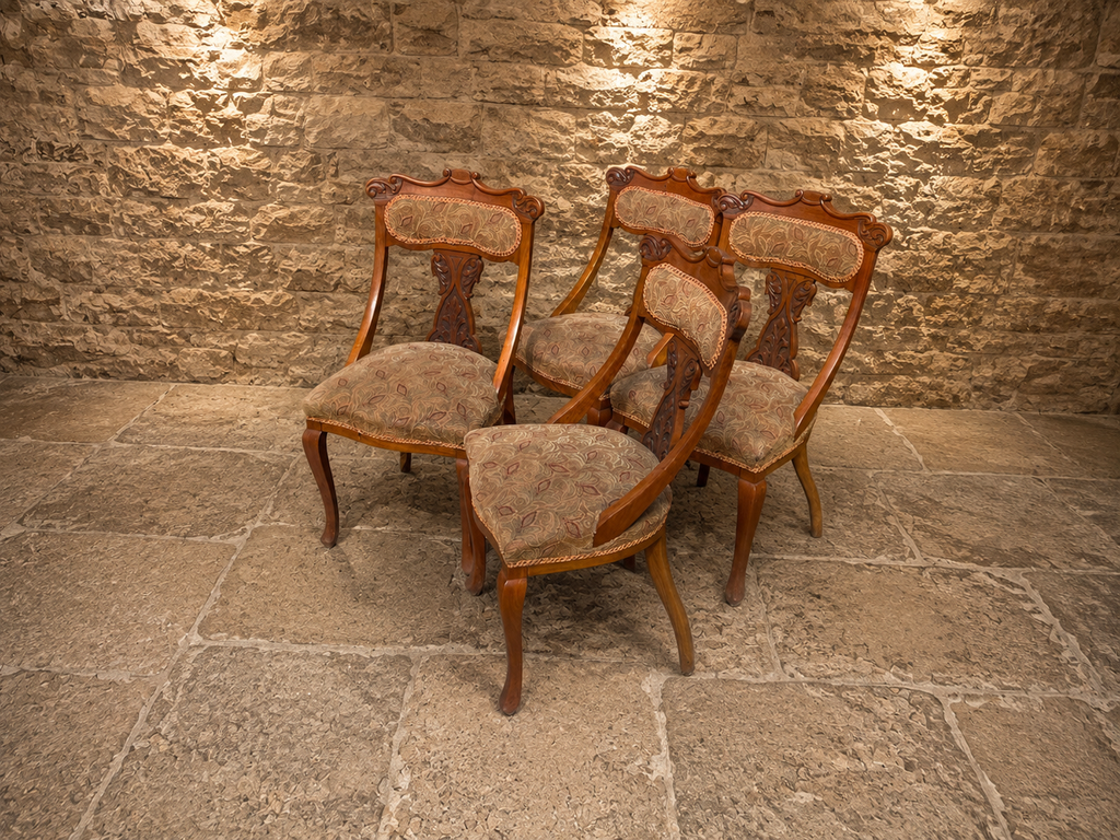 Antique Victorian Carved Walnut Dining Chairs – Set of Four – c.1860–1880