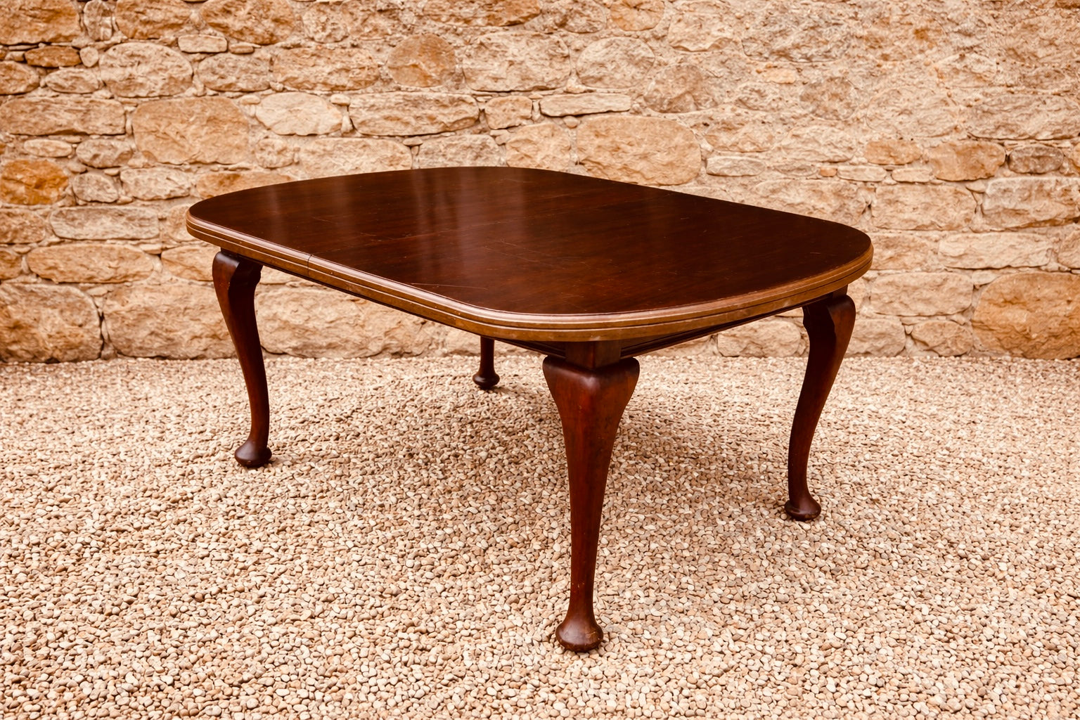 Vintage Mahogany Dining Table – Oval Queen Anne Style
