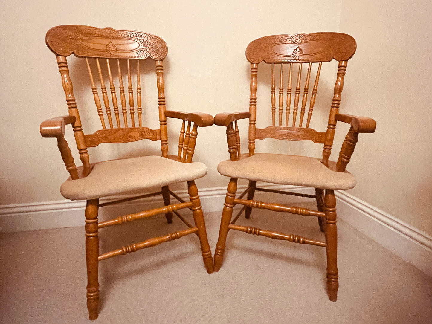 Pair of Solid Wood Farmhouse Carver Chairs with Upholstered Seats – Vintage Country Kitchen Style