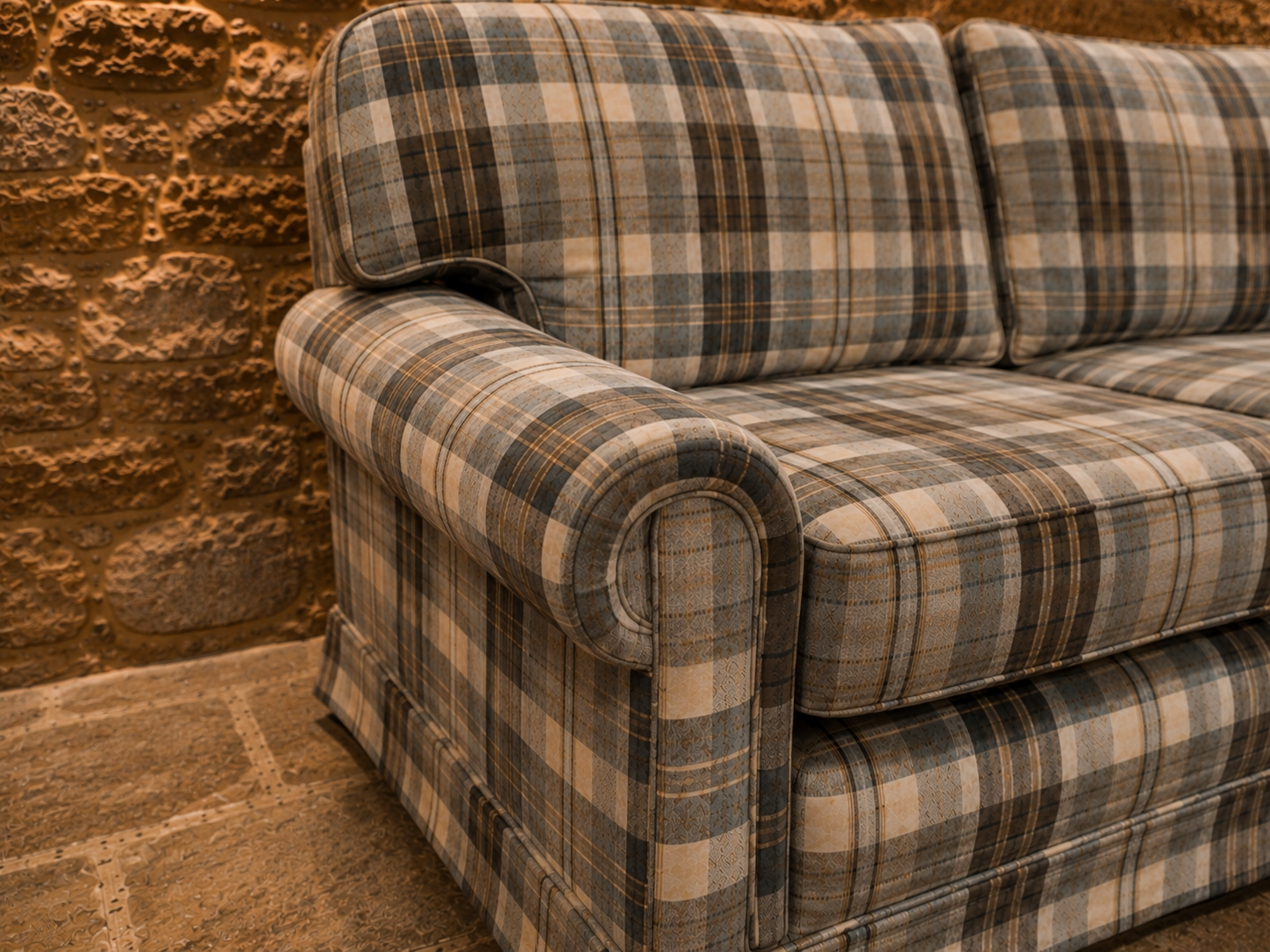 Vintage English Country House Tartan Three Seater Sofa – Traditional Roll Arm Sofa