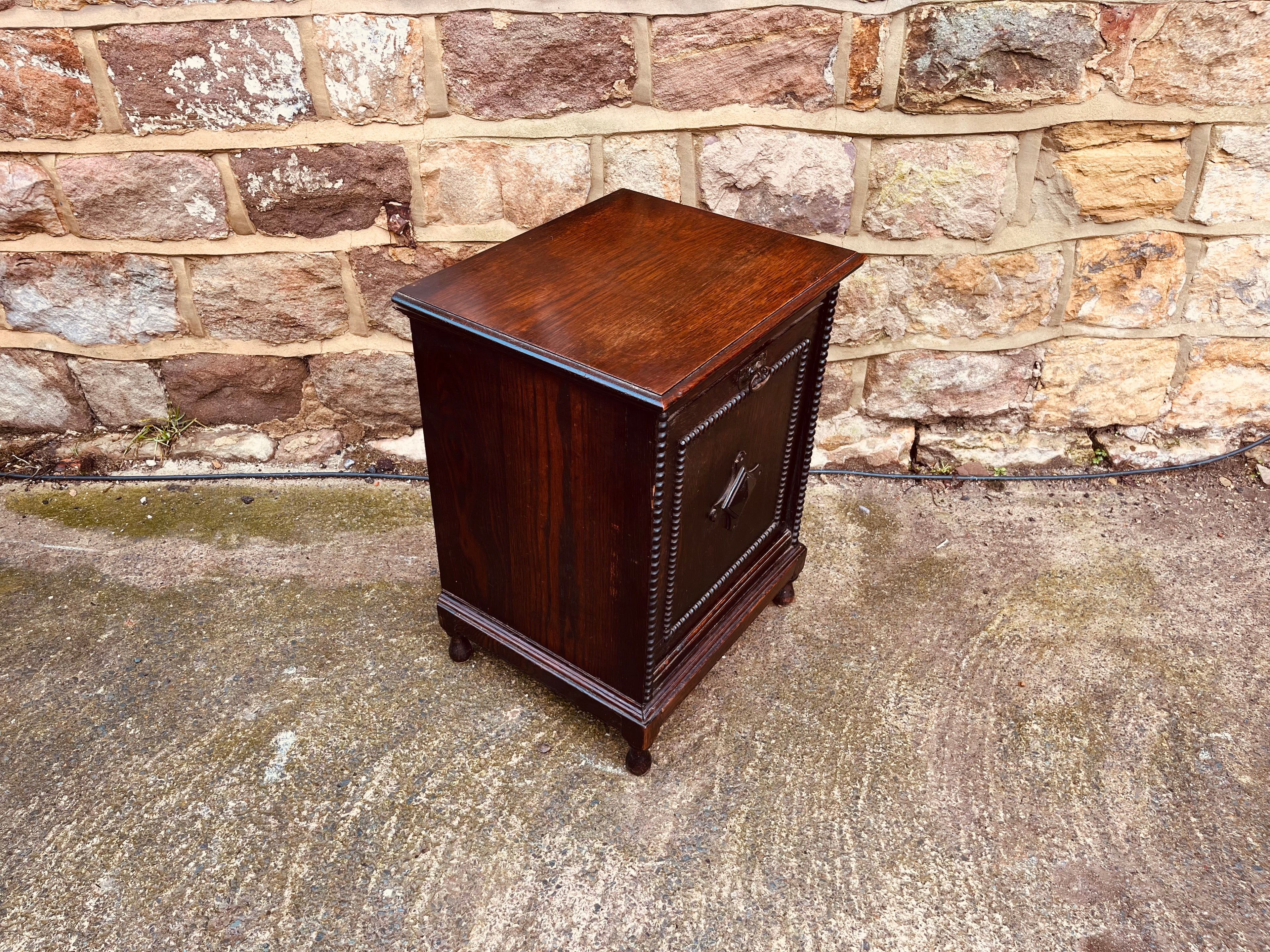 Antique Oak Bedside Cabinet | Late Victorian Pot Cupboard