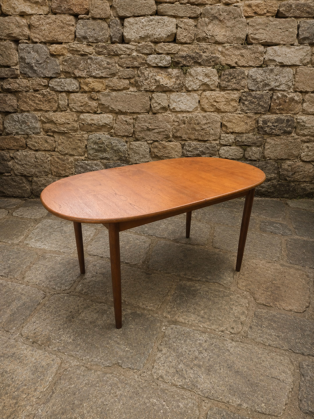 Mid Century Extending Dining Table | Scandinavian Style Oval Dining Table c.1960–1975