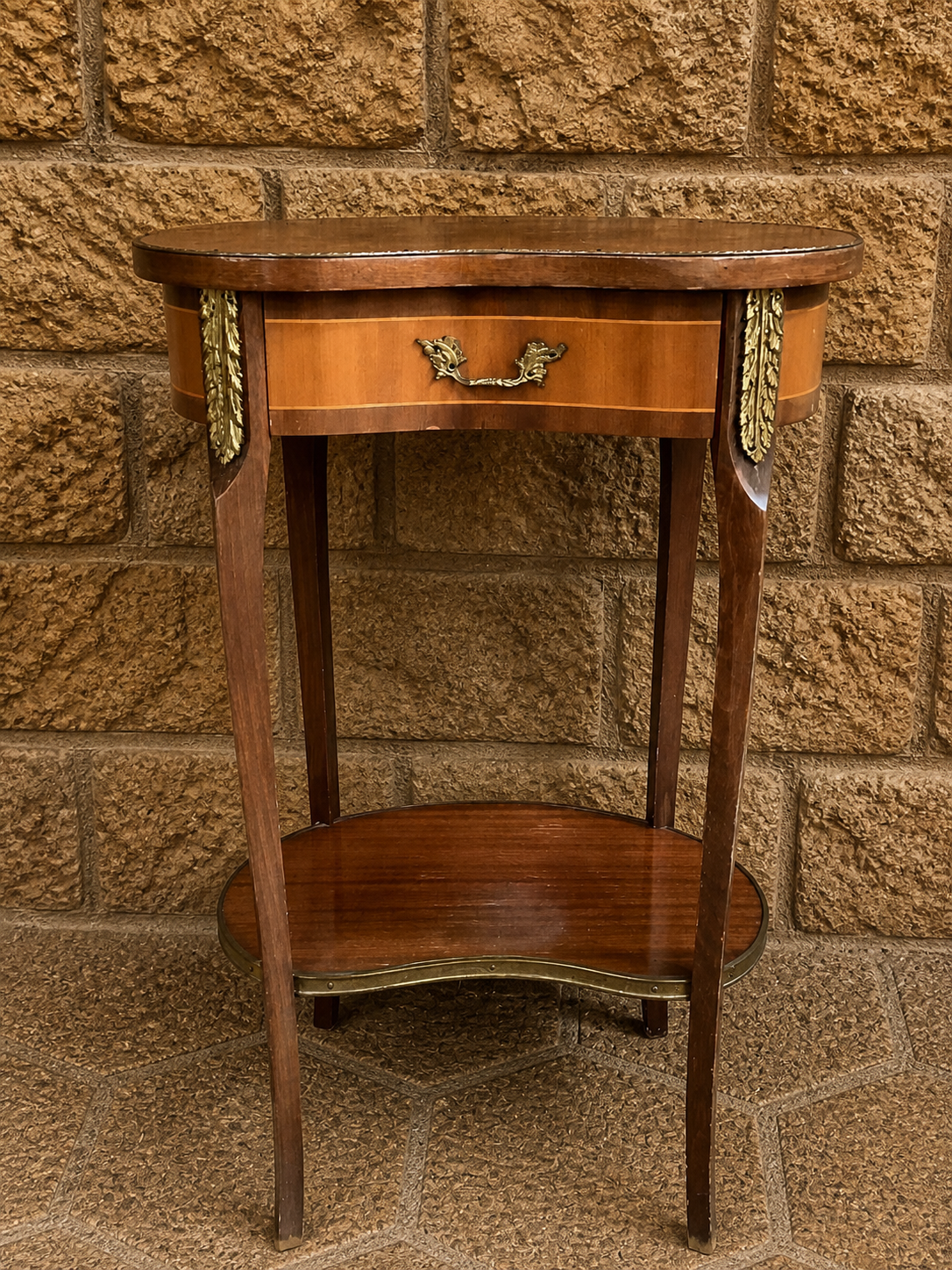 Vintage French Style Kidney Side Table – Mahogany Occasional Table with Drawer & Brass Mounts