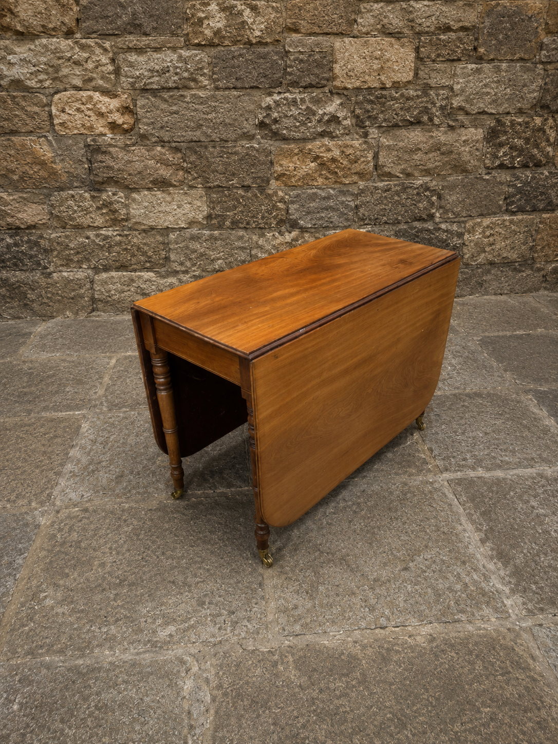 Antique Victorian Walnut Drop Leaf Dining Table c.1890–1915