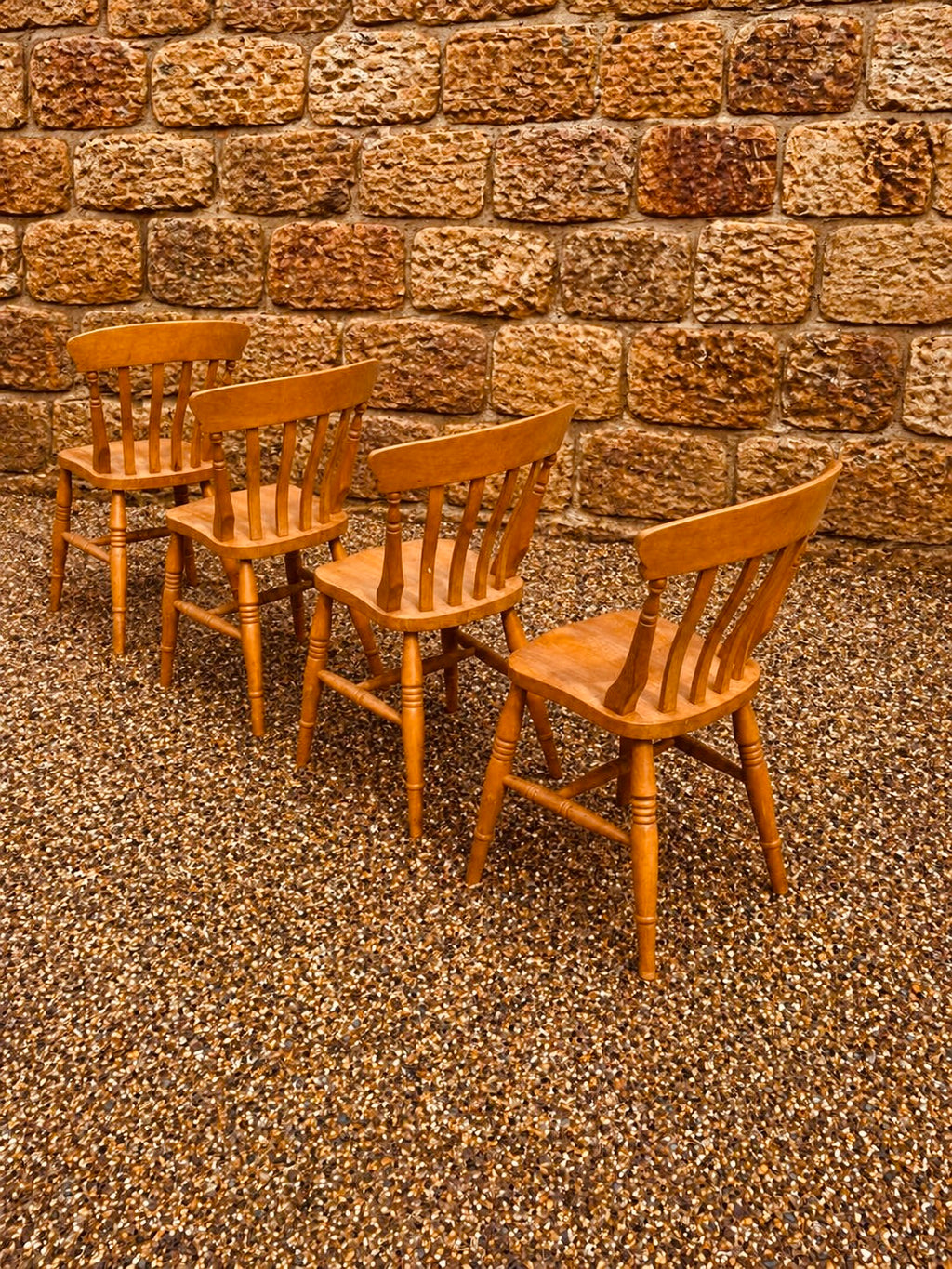 Set of 4 Windsor Farmhouse Dining Chairs in Elm & Beech