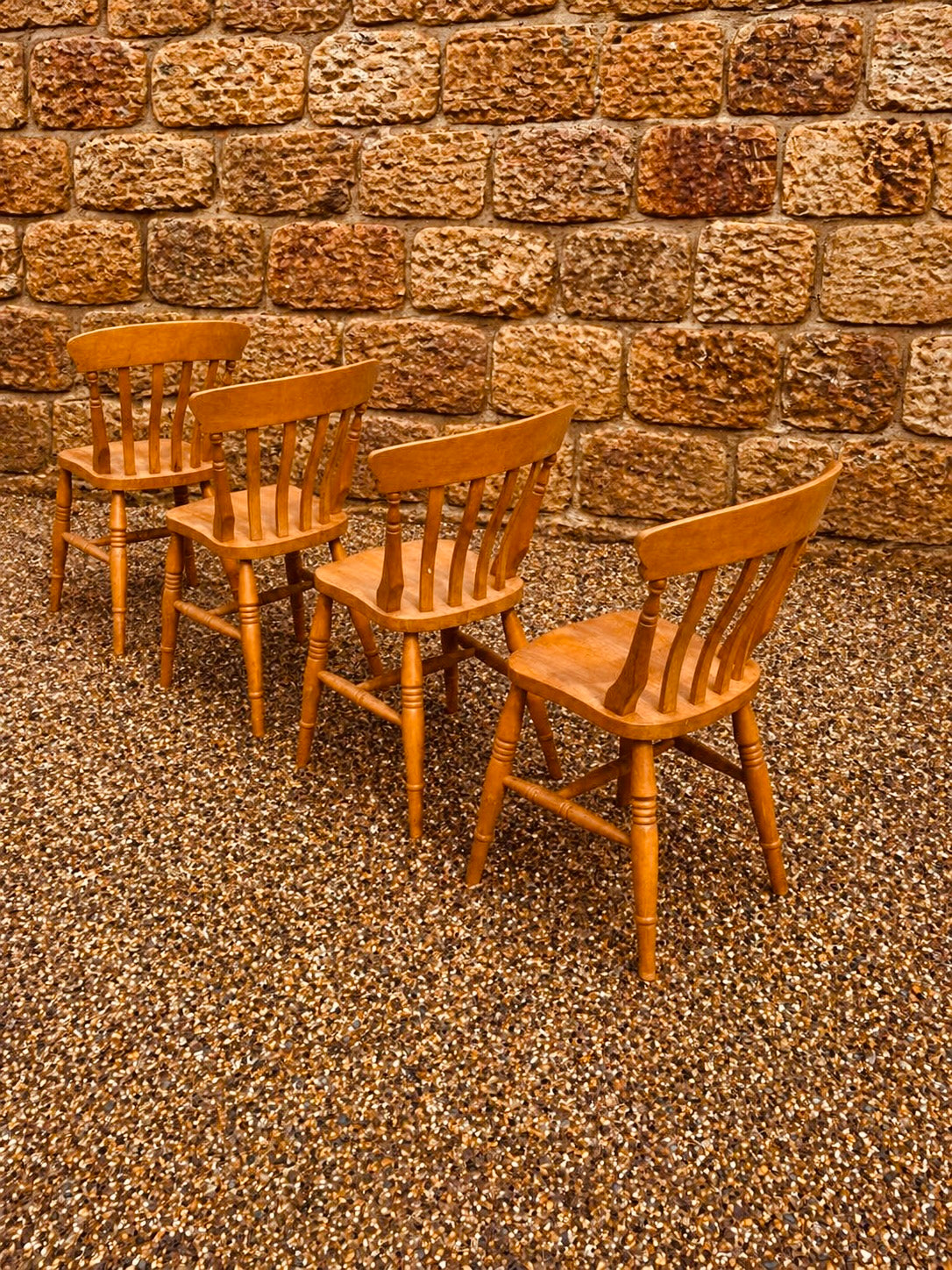Set of 4 Windsor Farmhouse Dining Chairs in Elm & Beech