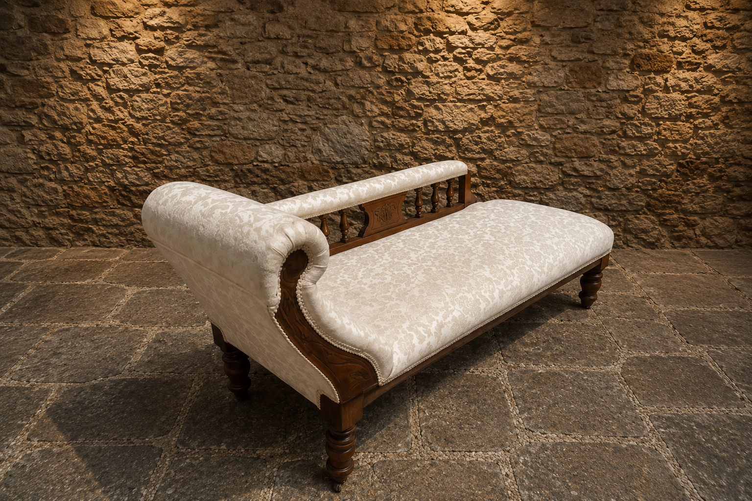 Antique Victorian Walnut Chaise Longue c.1860–1880 | Upholstered Walnut Daybed