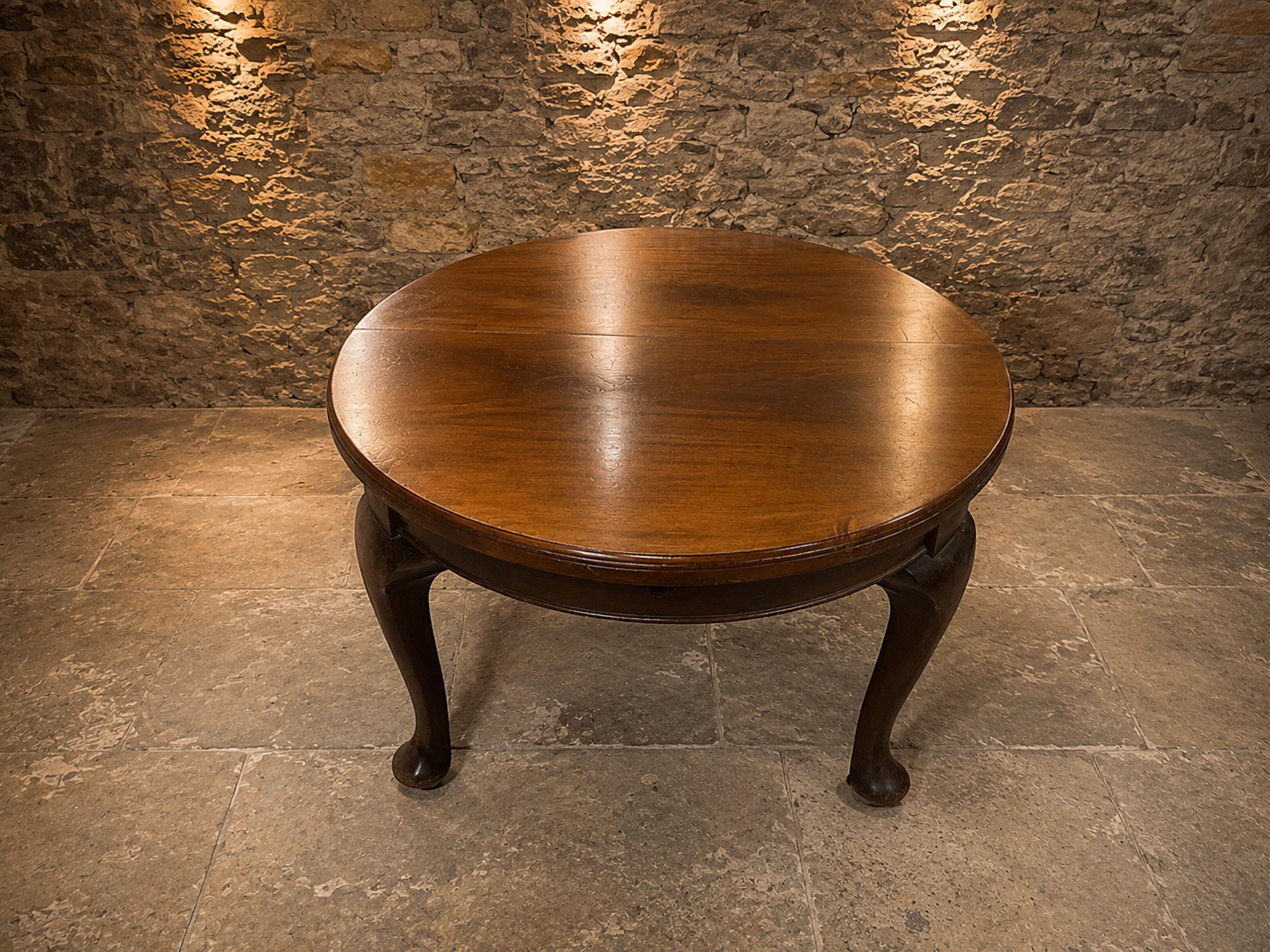 Large Antique Style Georgian Mahogany Extending Dining Table | Queen Anne Oval Dining Table