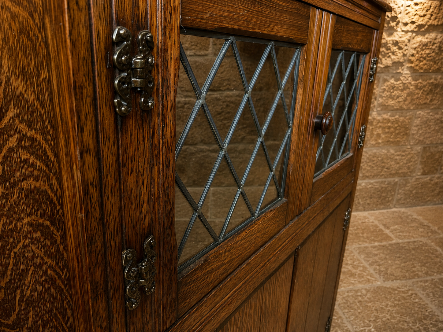 Arts & Crafts Quarter Sawn Oak Leaded Glass Cabinet | Antique English Display Cabinet | Edwardian Oak Bookcase
