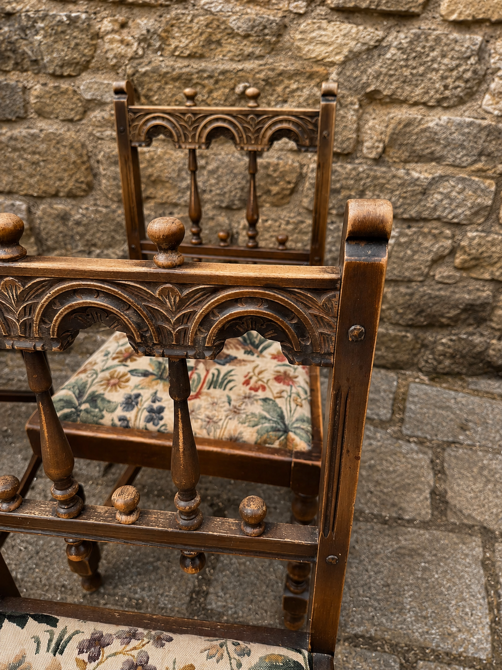 Antique Victorian Gothic Revival Oak Dining Chairs – Set of Four – c.1880–1900
