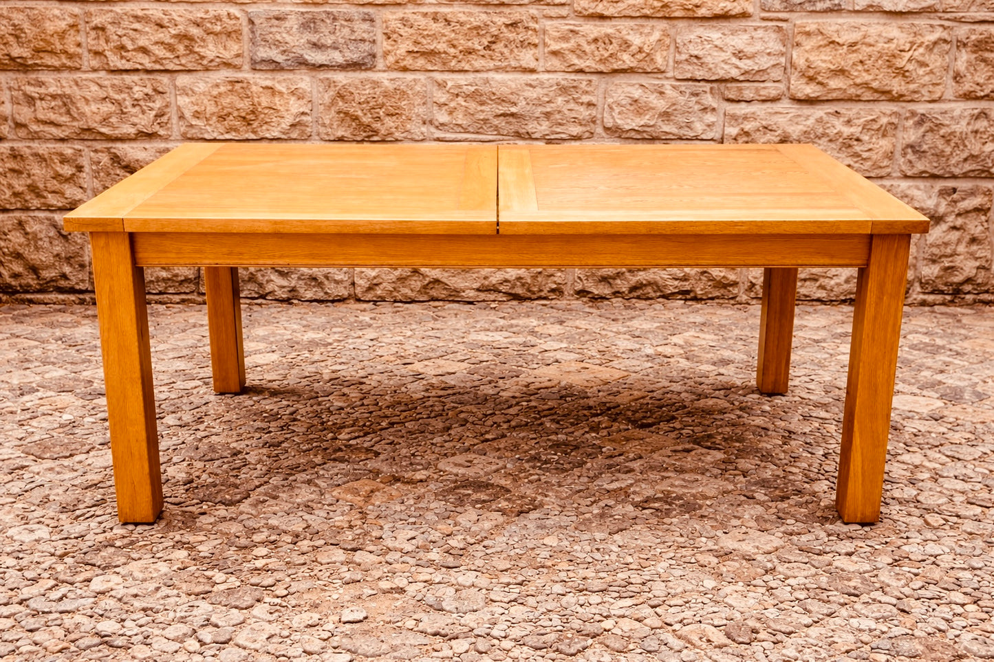 Modern Oak Extending Dining Table – Scandinavian Style Solid Wood Dining Table