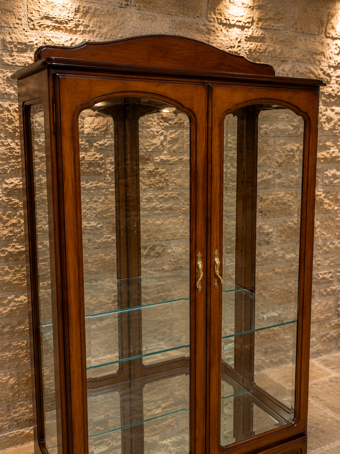 Vintage Mahogany Display Cabinet – Glazed China Cabinet with Glass Shelves & Storage Drawer