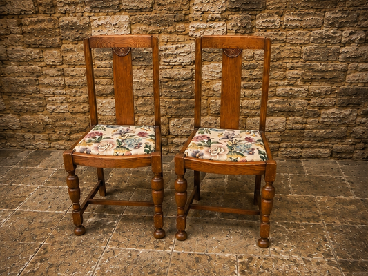Pair of Vintage Arts & Crafts Oak Dining Chairs – 1920s Rustic English Side Chairs