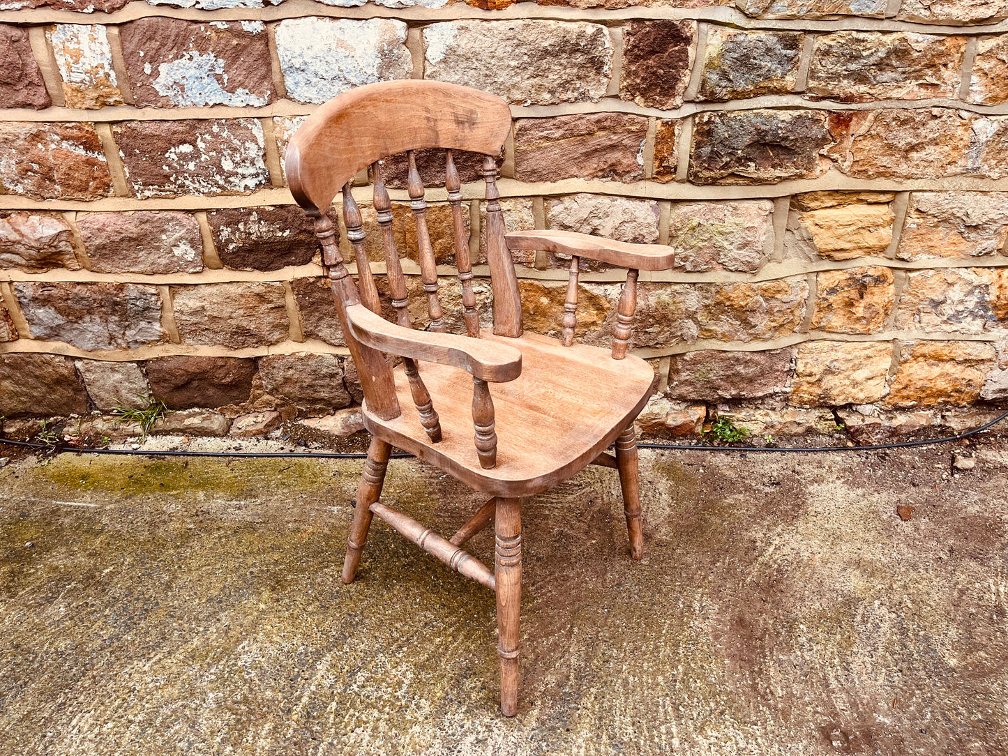 Rustic Wooden Farmhouse Armchair – Spindle Back Vintage Cottage Chair