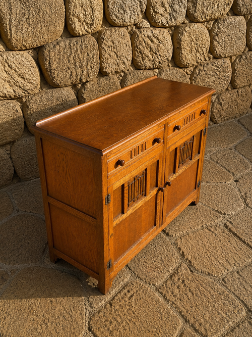 Antique Arts & Crafts Oak Sideboard c.1900–1920