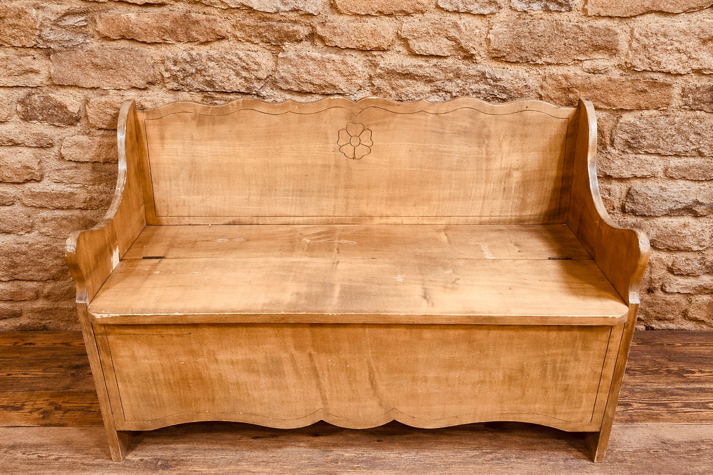 Vintage Pine Settle Bench with Storage / Rustic Blanket Box Seat