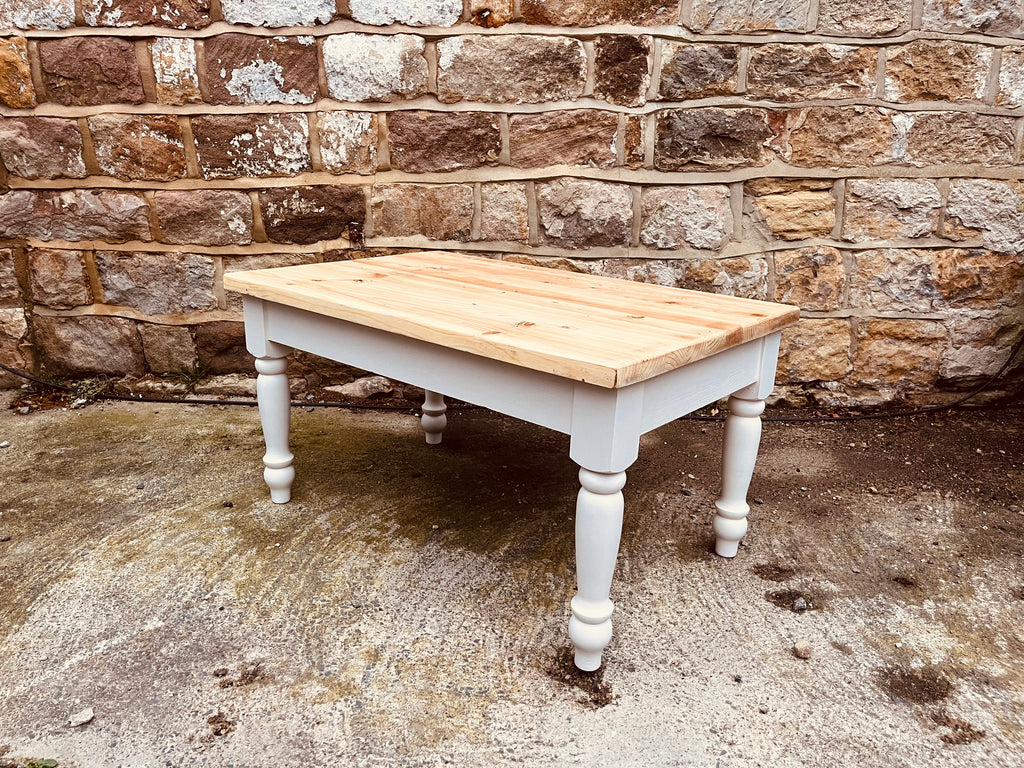 Hand-Crafted Rustic Pine Coffee Table – Painted Turned Legs – Farmhouse Style
