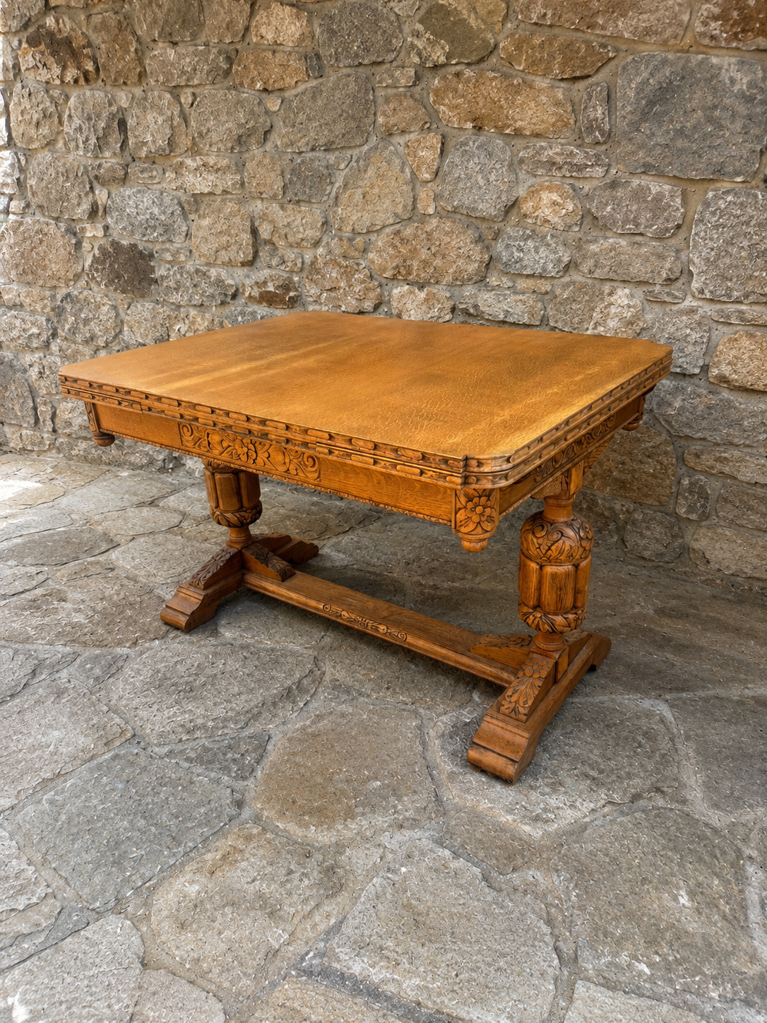 Large Antique Oak Draw Leaf Dining Table