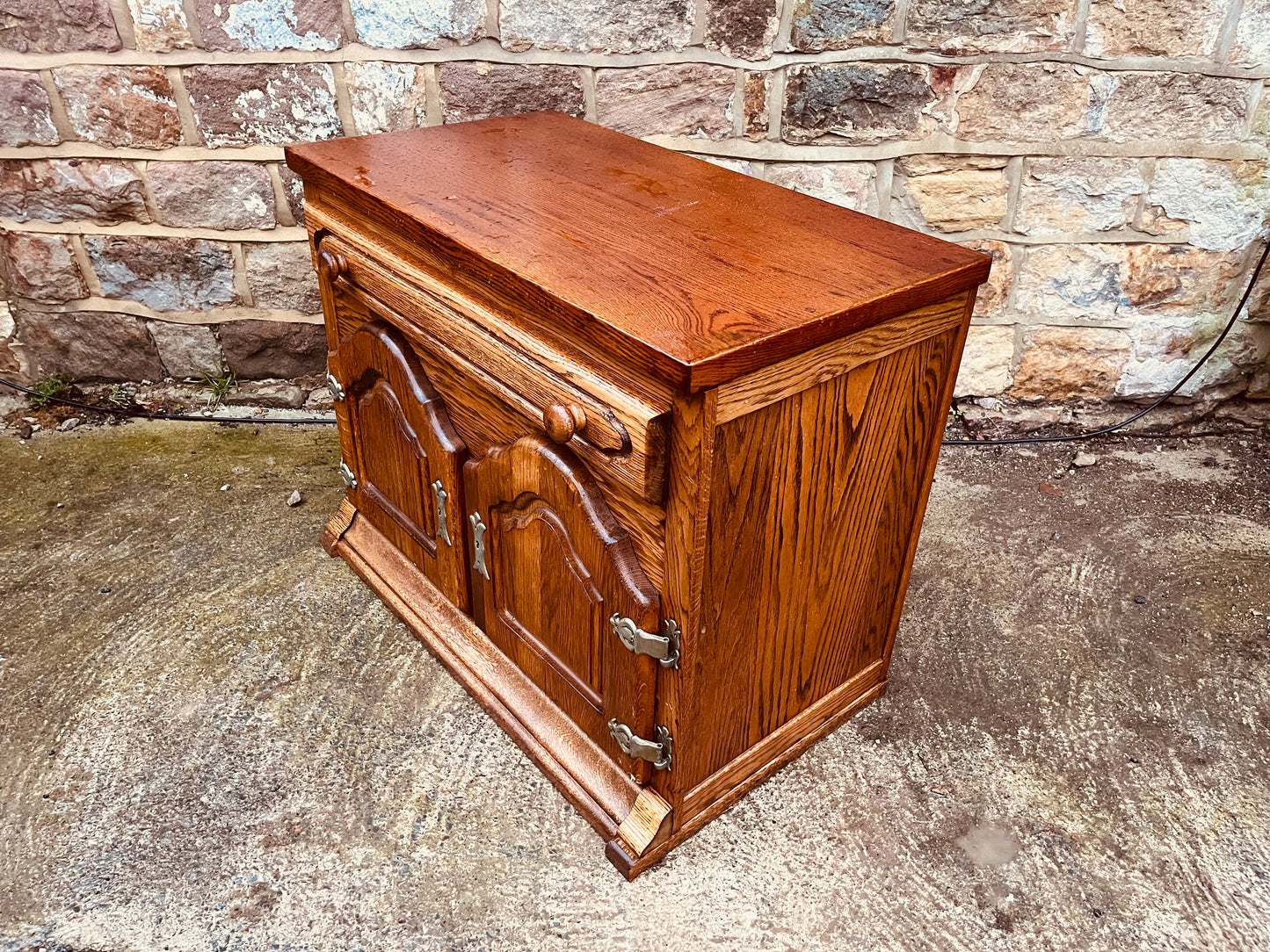 Solid Oak Farmhouse Cabinet – Drawer & Double Door Storage Cupboard – Country Cottage Furniture