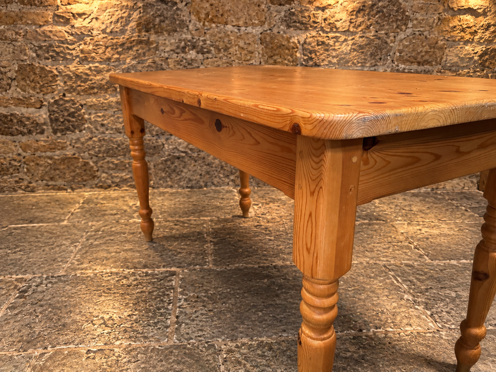 Late Victorian Solid Pine Farmhouse Dining Table c.1880–1900