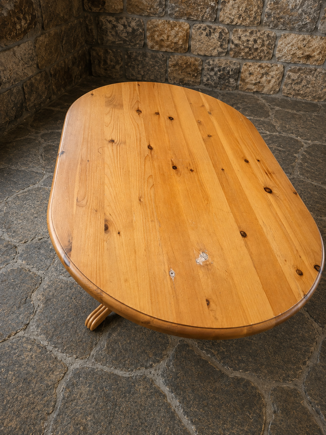 Oval Pine Farmhouse Dining Table | Country Pedestal Kitchen Table | Seats 6