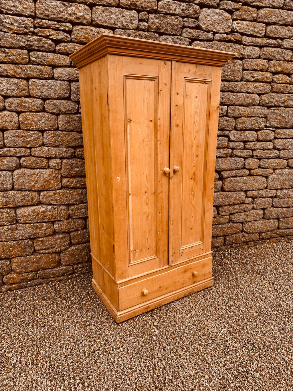 Vintage Style Pine Double Wardrobe – Rustic Farmhouse Cupboard with Hanging Rail