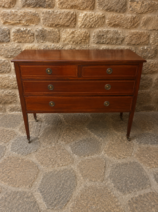 Regency Mahogany Chest of Drawers with Original Brass Castors c.1800–1825