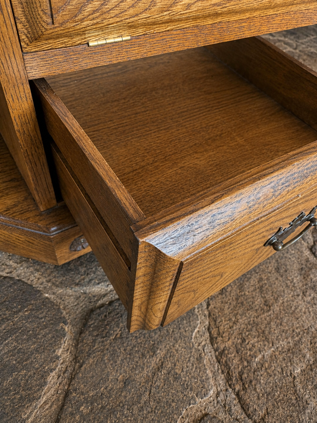Vintage Solid Oak Corner Cabinet Coffee Table – Rustic Farmhouse Storage Unit c.1980s