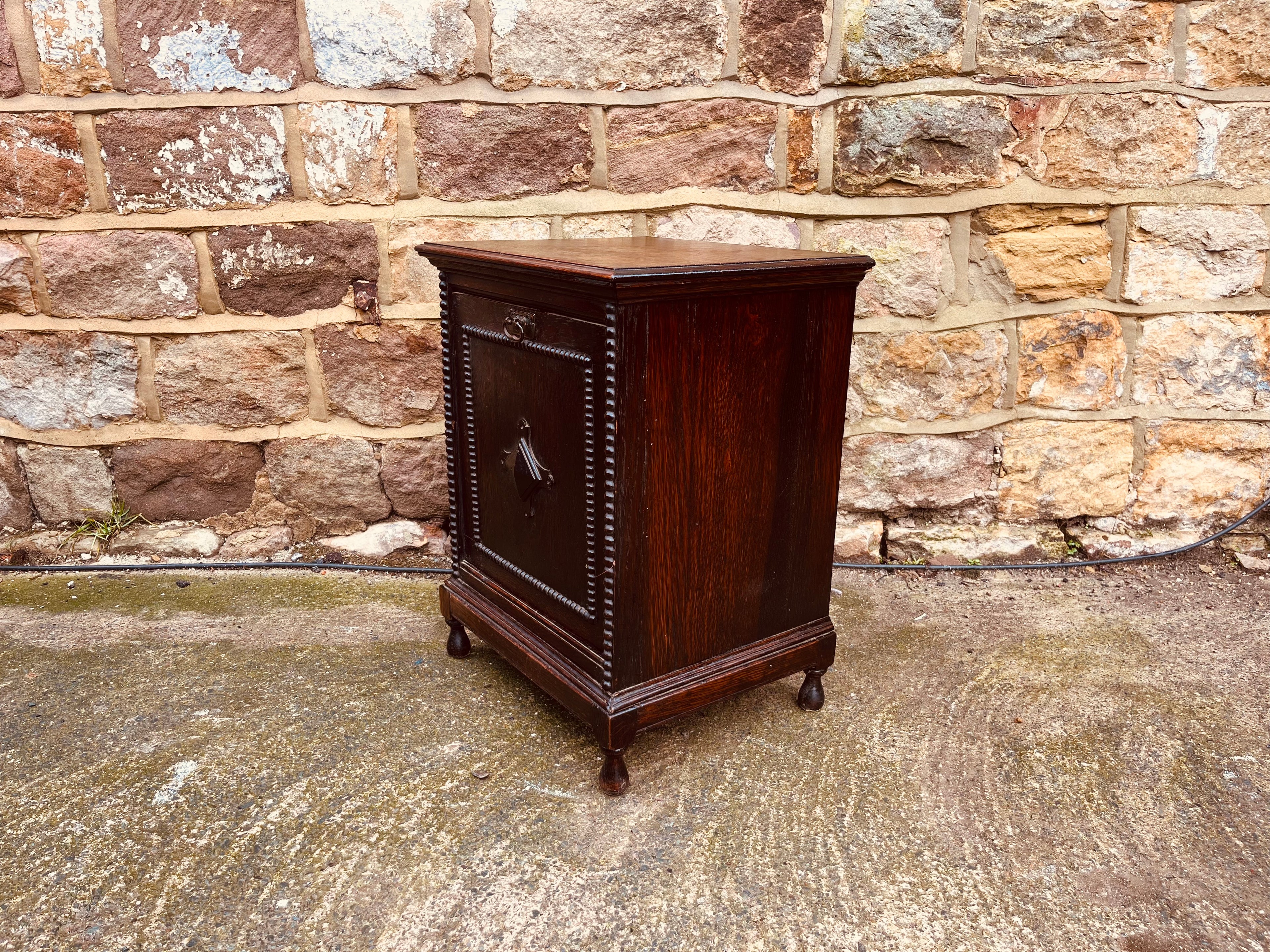 Antique Oak Bedside Cabinet | Late Victorian Pot Cupboard