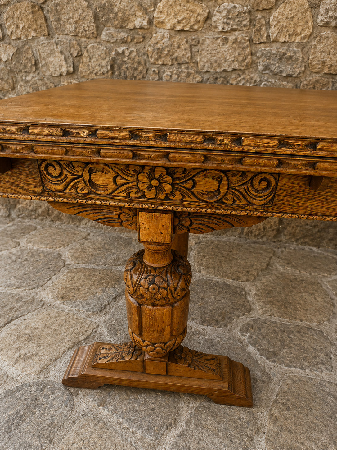 Large Antique Oak Draw Leaf Dining Table