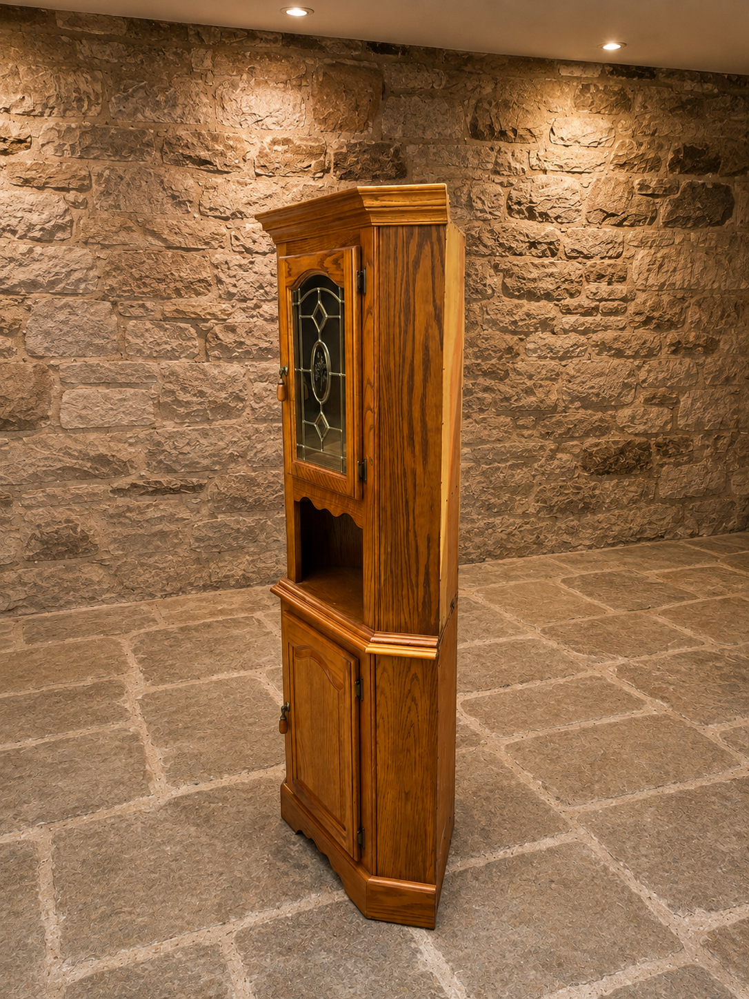 Vintage Oak Corner Display Cabinet – Leaded Glass Country House Storage Cupboard