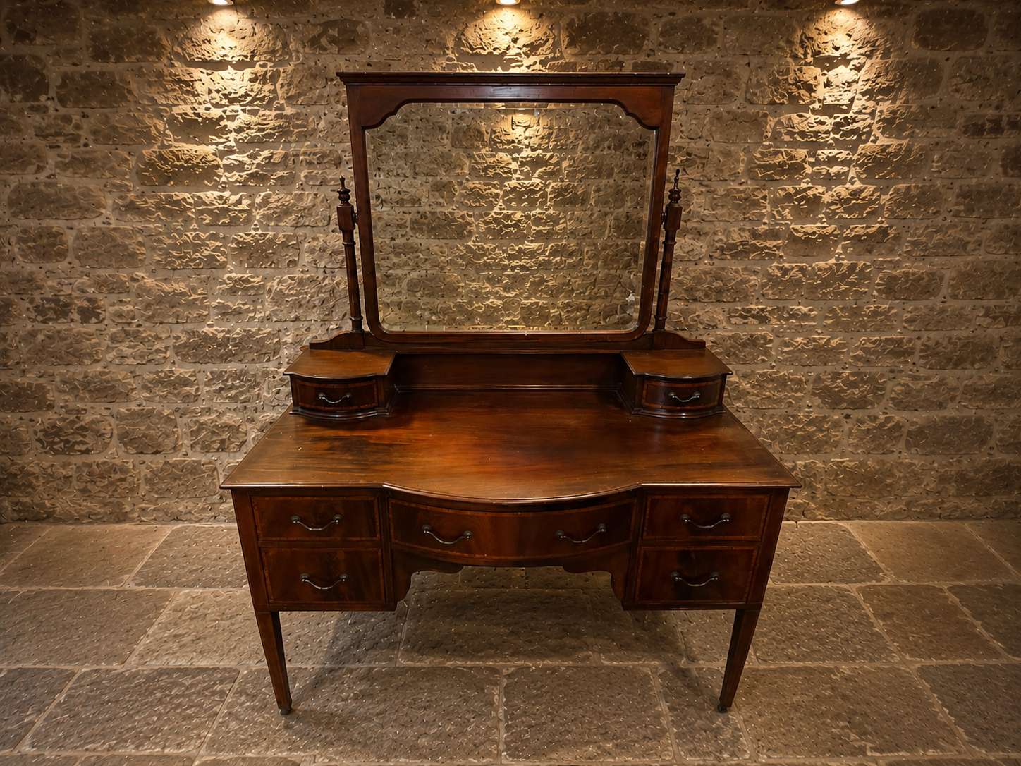 Edwardian Mahogany Dressing Table with Swing Mirror – Circa 1905
