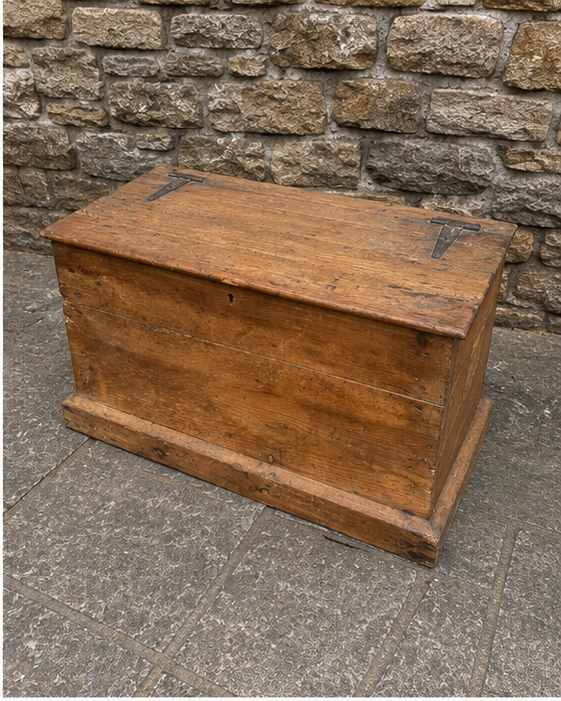 Antique Pine Blanket Chest | Early 19th Century Rustic English Coffer c.1820–1860