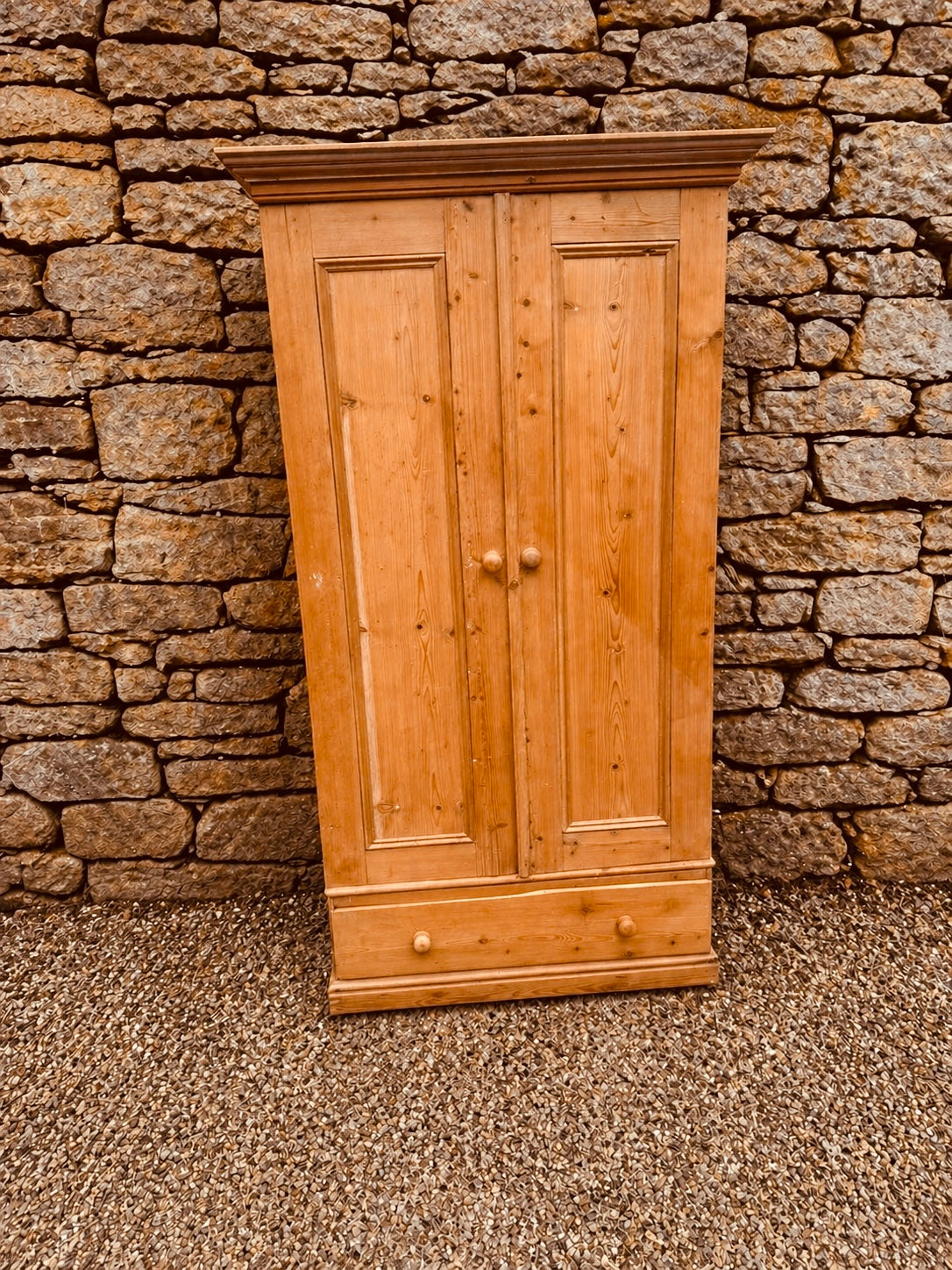 Vintage Style Pine Double Wardrobe – Rustic Farmhouse Cupboard with Hanging Rail