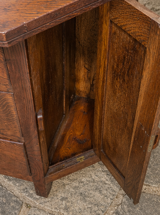 Antique Arts & Crafts Oak Mirror Back Sideboard / Dressing Chest c.1910