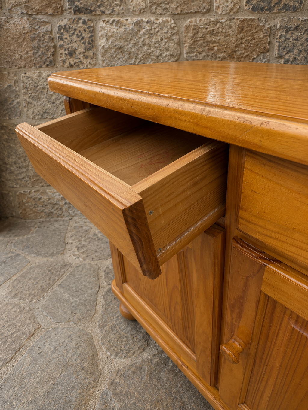 Vintage Solid Pine Sideboard | Country Cottage Storage Cabinet c.1985–1995